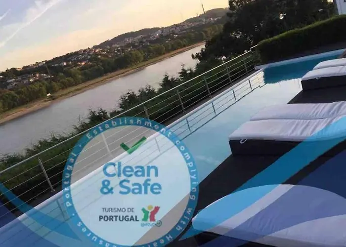The Douro River House - Oporto 사진
