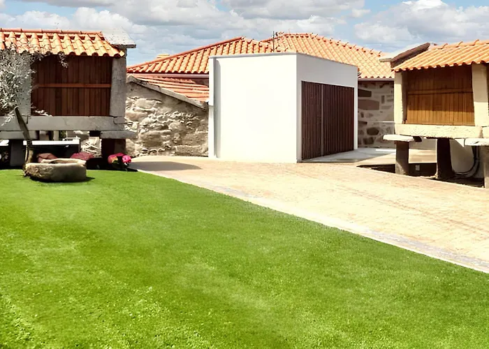 Charming House In Riba De Mouro With Terrace And Parking Villa photo