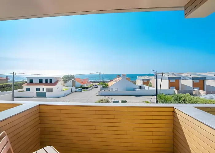 Photo de Appartement T3 Moledo Com Piscina E Vista Mar