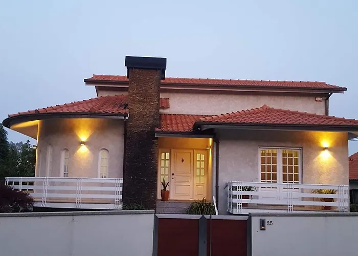 Фото Sweet 3 Bedrooms Terrace Home Close Esposende Palmeira de Faro