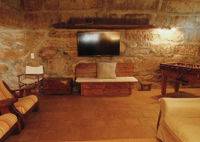 Casa Da Alvarinha. Privacidade, Conforto, Natureza Paredes  foto