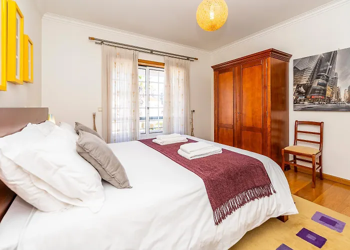 foto di Family Beach House In Amorosa, Northern Portugal