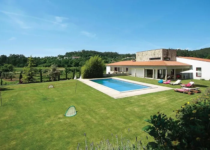 Fornelos Villa Sleeps 12 Wifi fotorgafie